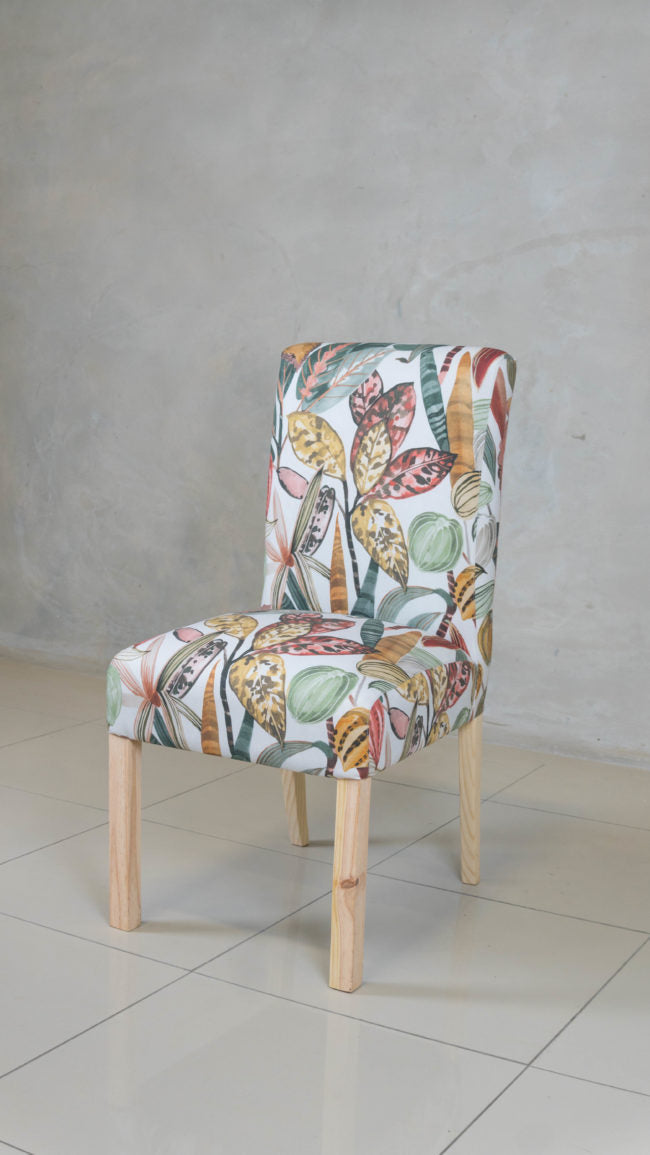 Timeless Classic Dining Chairs, perfect for formal dining settings or casual meals.